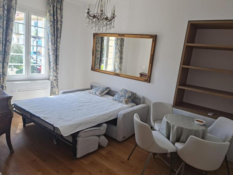 Apartment Jean Pieds Dans L'eau Saint-Jean-Cap-Ferrat